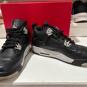 Jordan 4 Oreo’s Black and White Youth Sneakers